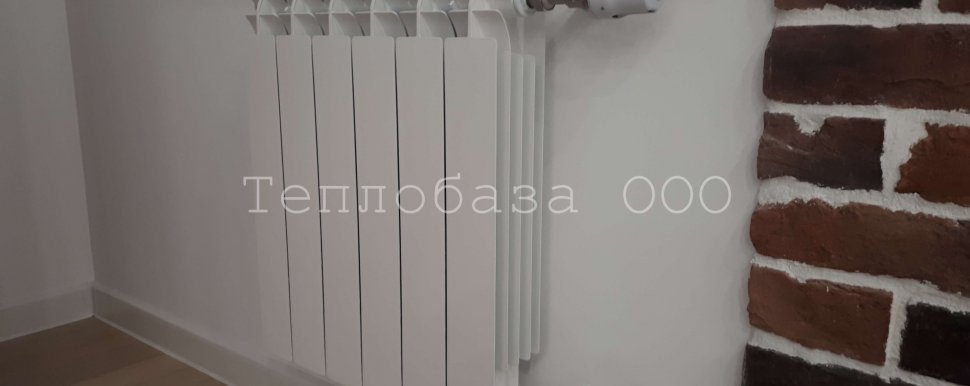 Радиатор алюминиевый с термоголовкой